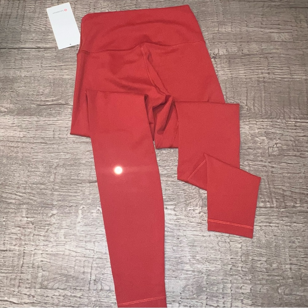 NWT Lululemon Wunder Train 28” cayenne CYNN - Picture 4 of 5